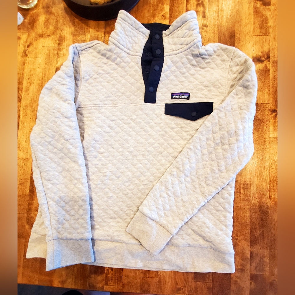 Patagonia Quilted Pullover Oatmeal Navy Blue M fits like small